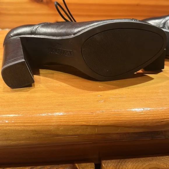 Nine West “Nostalgia” Block Heels - Picture 6 of 8